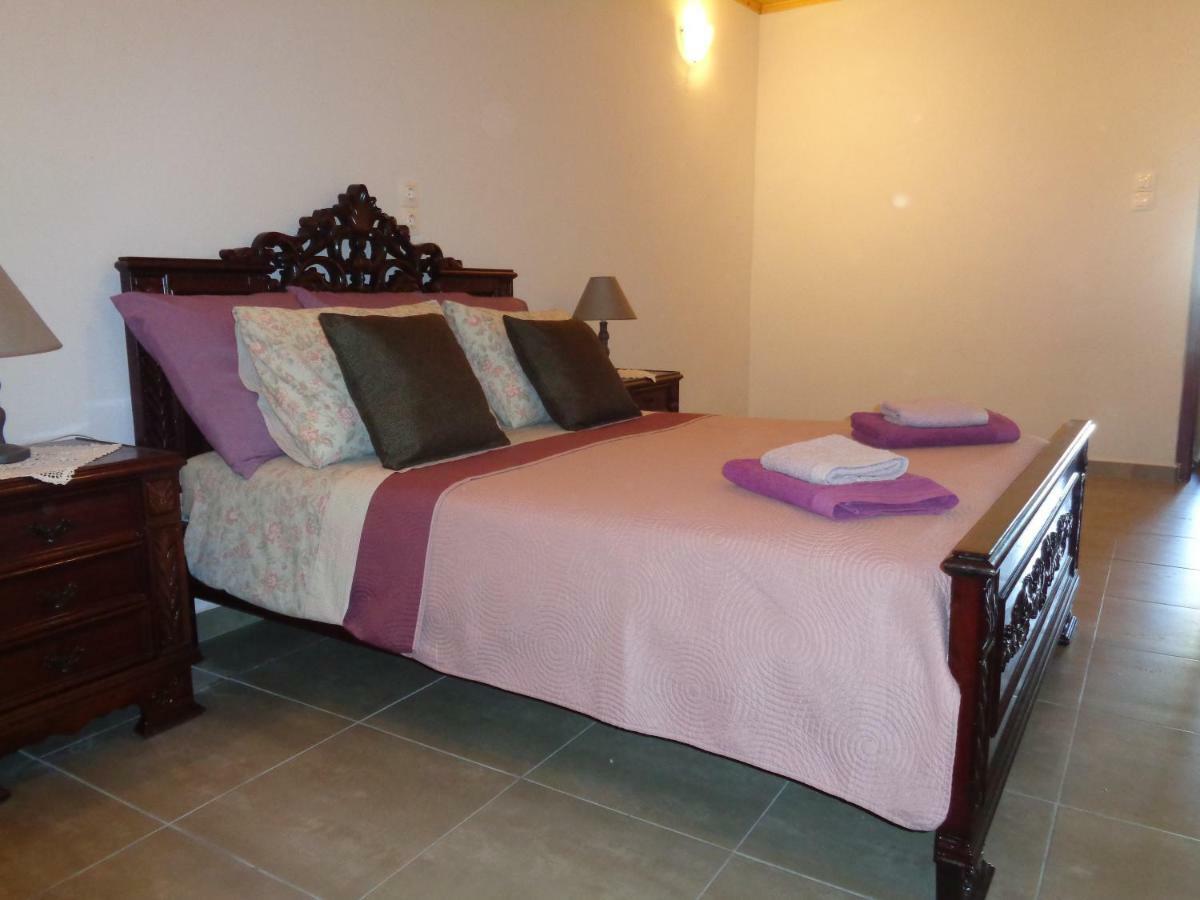 Harry'S Retreat Guest House Klimatia Екстериор снимка