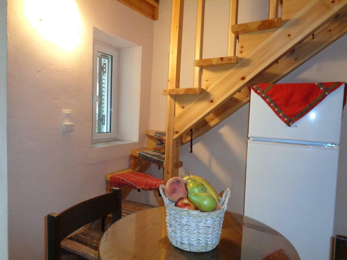 Harry'S Retreat Guest House Klimatia Екстериор снимка